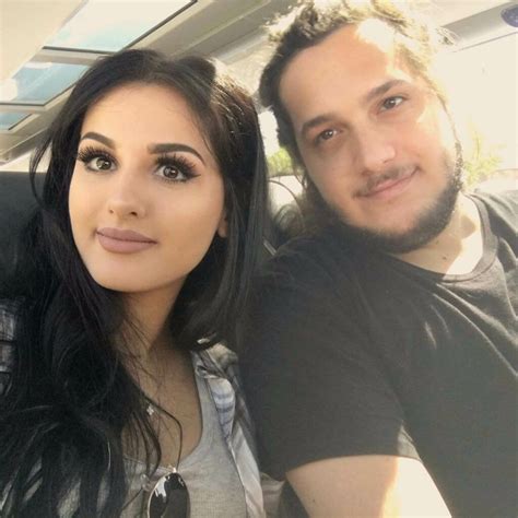 SSSniperwolf’s Boyfriend: Who Is She Dating and Why Did She。